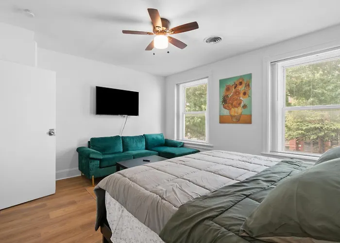 Close To Howard University , Unit #2